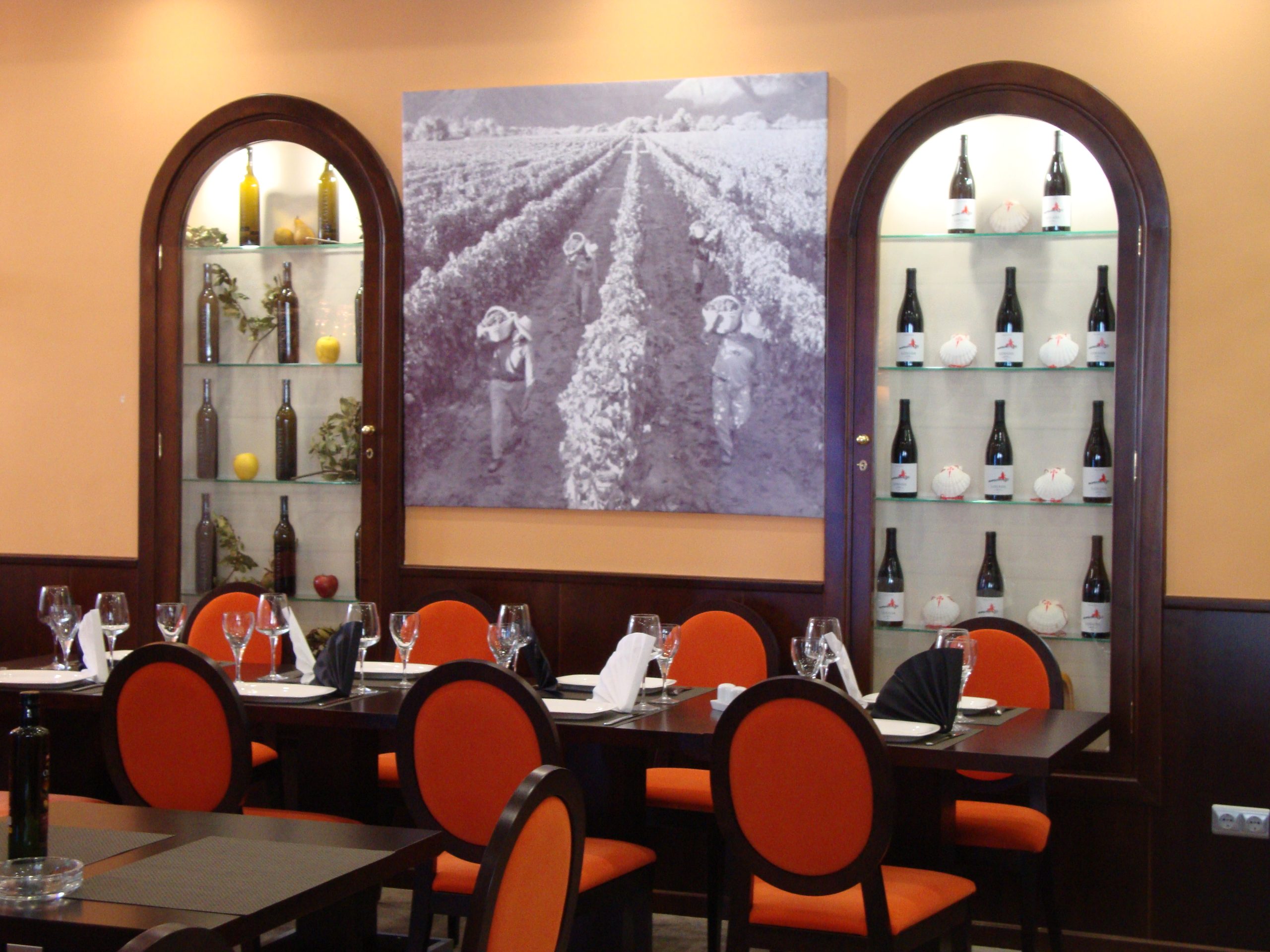 Comedor de Mesón el Bierzo en Área de Servicio Castell en Castell de Ferro (Granada)