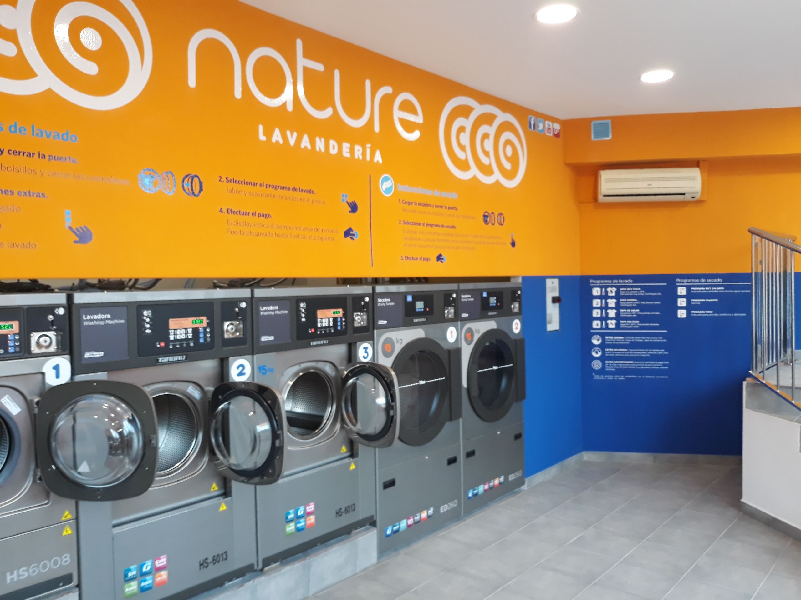 instalaciones-de-lavanderia-nature-de-area-de-servicio-castell Instalaciones de lavandería Nature Fachada en Área de Servicio Castell en Castell de Ferro (Granada)